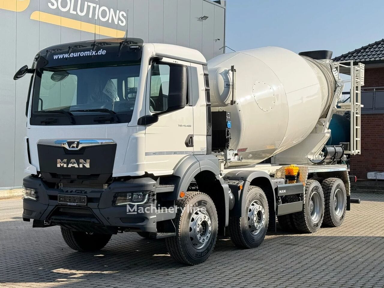 concrete mixer
